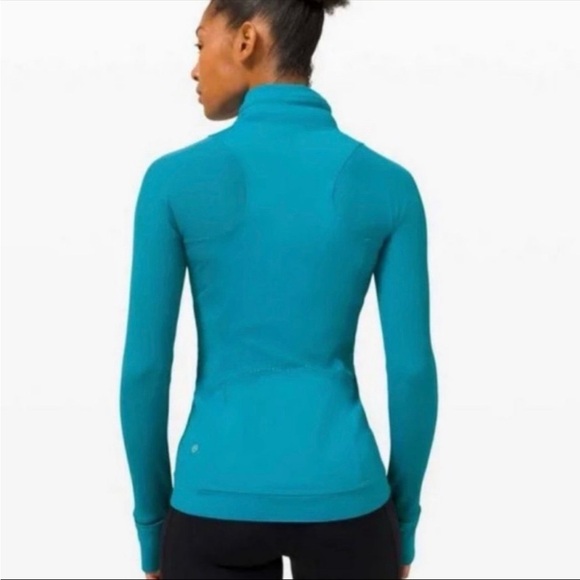 Lululemon Far and Free Jacket Size 6 - Picture 9 of 11